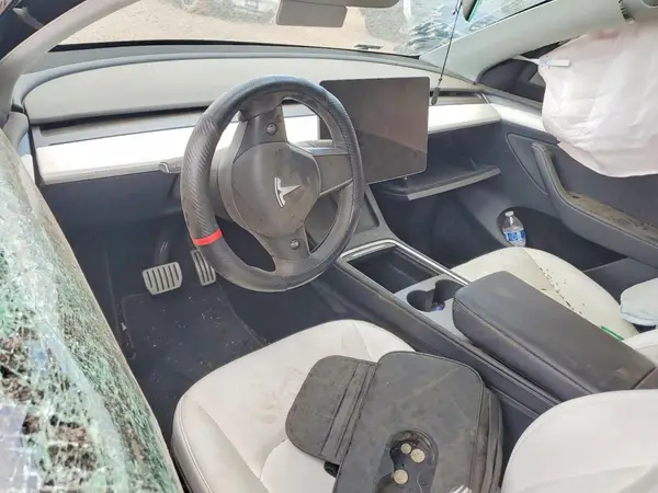 7SAYGDEF0PF660055 2023 TESLA MODEL Y - Image 8