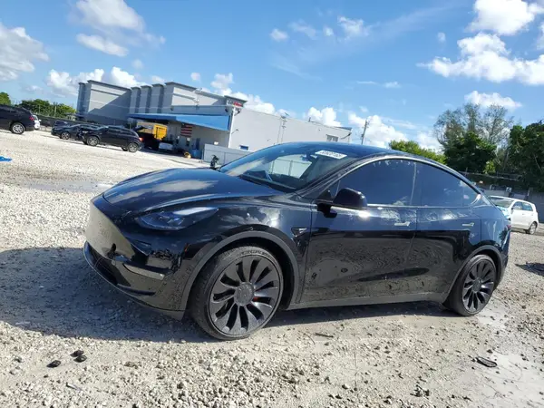 7SAYGDEF0PF660573 2023 TESLA MODEL Y - Image 1