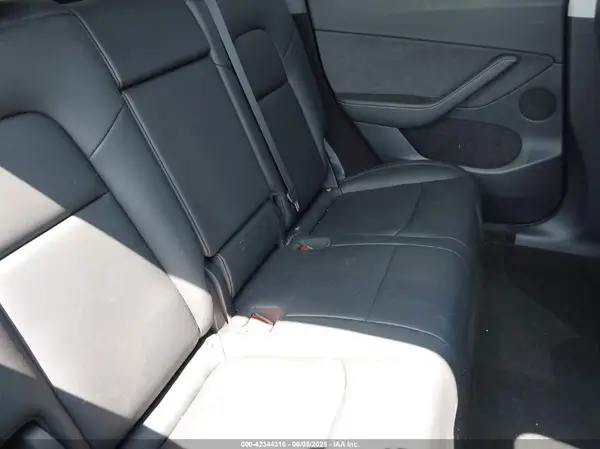 7SAYGDEF0PF691547 2023 TESLA MODEL Y - Image 8