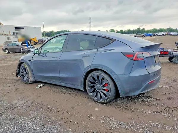 7SAYGDEF0PF711991 2023 TESLA MODEL Y - Image 2