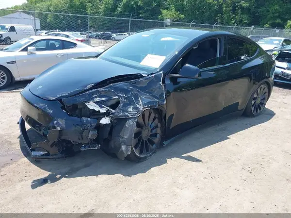 7SAYGDEF0PF712493 2023 TESLA MODEL Y - Image 2
