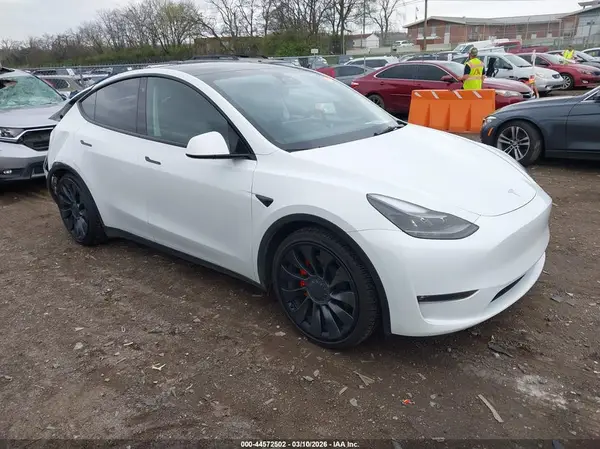 7SAYGDEF0PF758339 2023 TESLA MODEL Y - Image 1