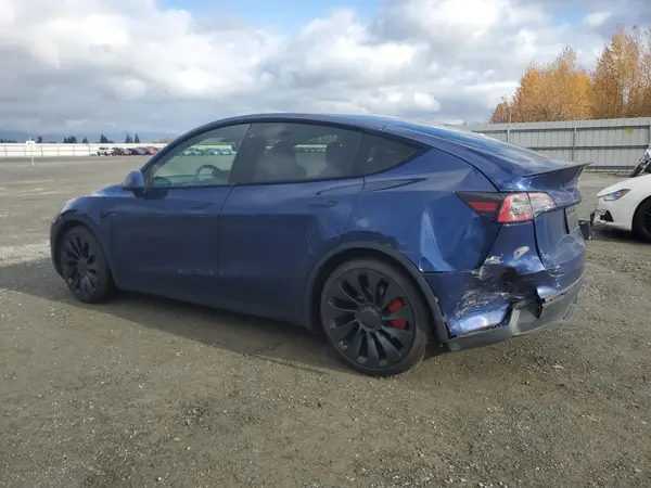 7SAYGDEF0PF779823 2023 TESLA MODEL Y - Image 2