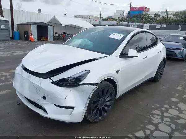 7SAYGDEF0PF792801 2023 TESLA MODEL Y - Image 2