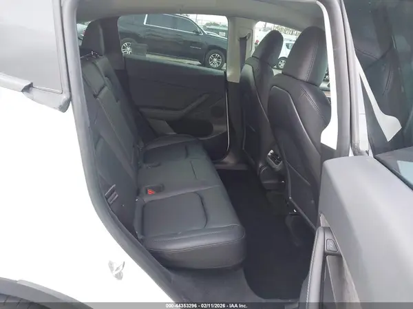 7SAYGDEF0PF792801 2023 TESLA MODEL Y - Image 8