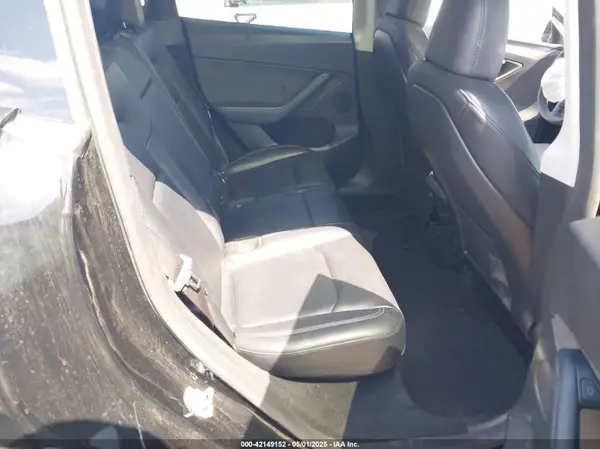 7SAYGDEF0PF823996 2023 TESLA MODEL Y - Image 8
