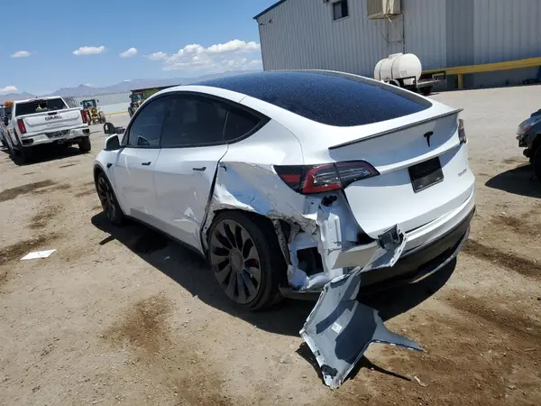 7SAYGDEF0PF827191 2023 TESLA MODEL Y - Image 2