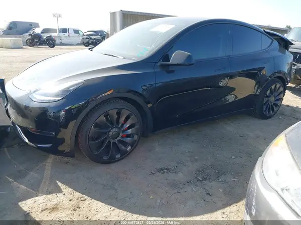 7SAYGDEF0PF845707 2023 TESLA MODEL Y - Image 2