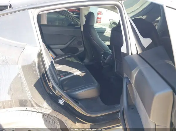 7SAYGDEF0PF845707 2023 TESLA MODEL Y - Image 8