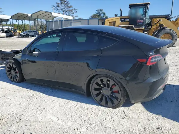 7SAYGDEF0PF852558 2023 TESLA MODEL Y - Image 2