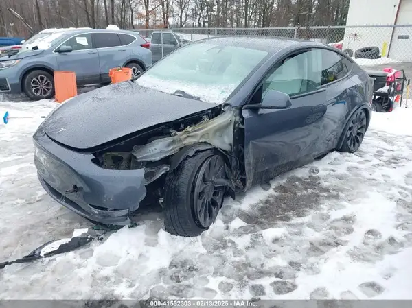 7SAYGDEF0PF860353 2023 TESLA MODEL Y - Image 2