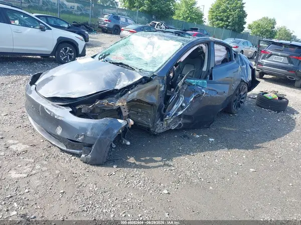 7SAYGDEF0PF862507 2023 TESLA MODEL Y - Image 2