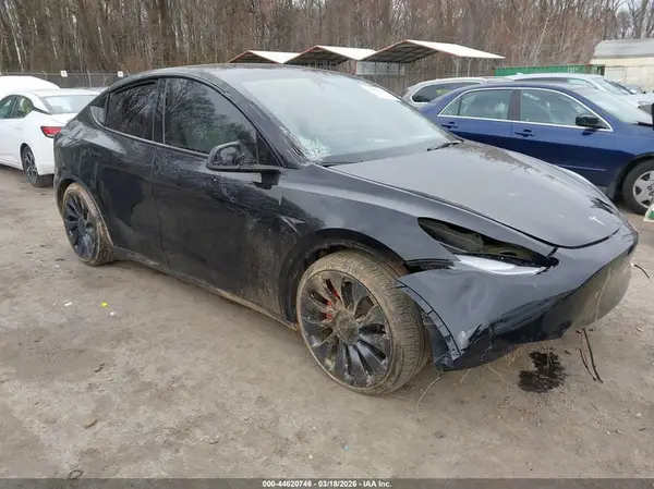 7SAYGDEF0PF881770 2023 TESLA MODEL Y - Image 1