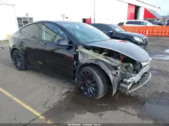 7SAYGDEF0PF900737 2023 TESLA MODEL Y