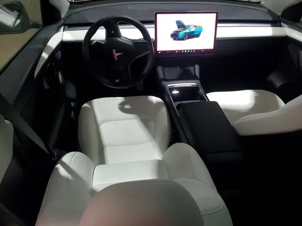 7SAYGDEF0PF901984 2023 TESLA MODEL Y - Image 8