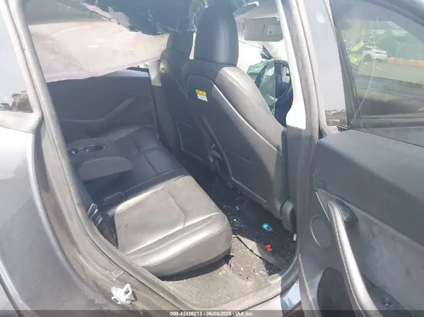 7SAYGDEF0PF903847 2023 TESLA MODEL Y - Image 8