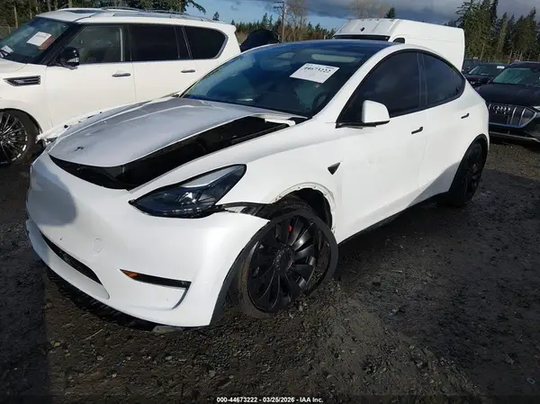 7SAYGDEF0PF914573 2023 TESLA MODEL Y - Image 2