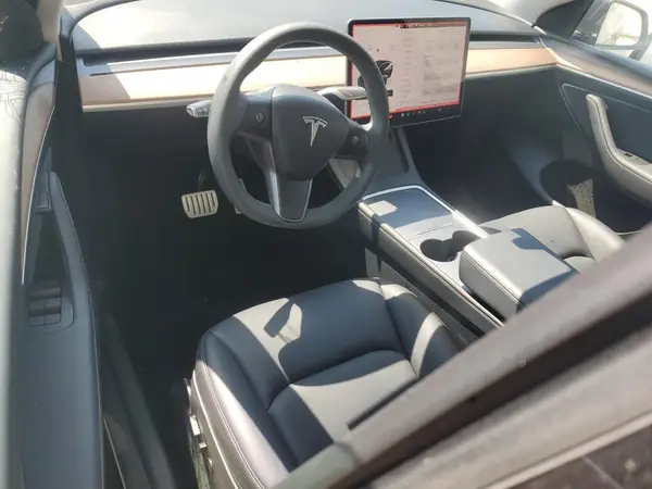 7SAYGDEF0PF914637 2023 TESLA MODEL Y - Image 8