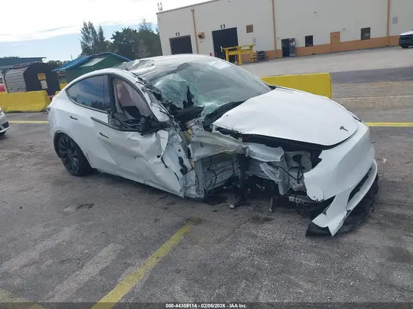 7SAYGDEF0PF915108 2023 TESLA MODEL Y - Image 1