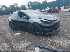 7SAYGDEF0PF922348 2023 TESLA MODEL Y
