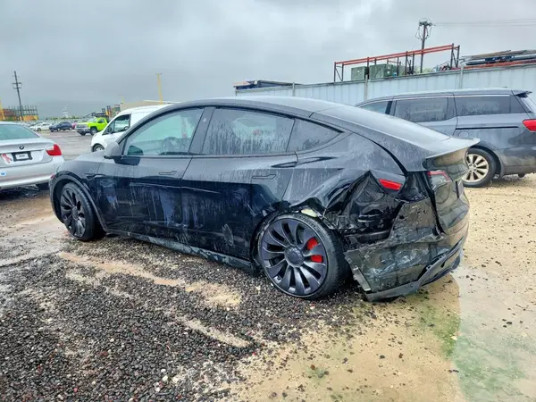 7SAYGDEF0PF958265 2023 TESLA MODEL Y - Image 2