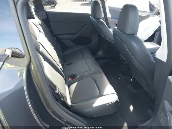 7SAYGDEF0RA264594 2024 TESLA MODEL Y - Image 8