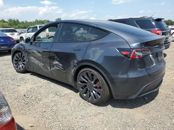 7SAYGDEF0RA267897 2024 TESLA MODEL Y - Image 2