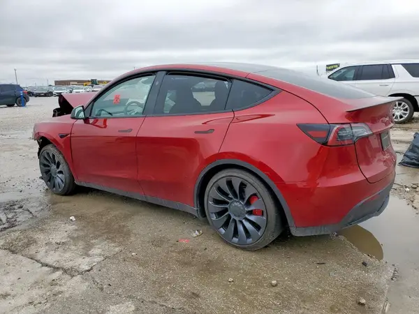 7SAYGDEF0RA278804 2024 TESLA MODEL Y - Image 2