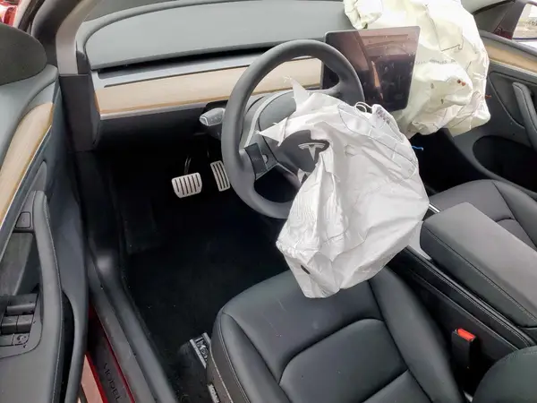 7SAYGDEF0RA278804 2024 TESLA MODEL Y - Image 8
