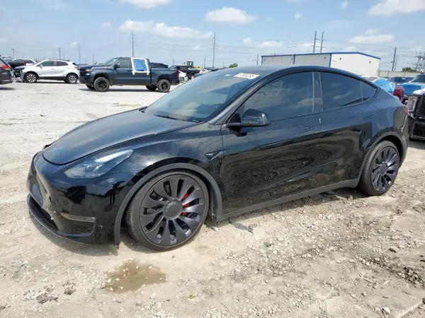 7SAYGDEF0RA287390 2024 TESLA MODEL Y - Image 1