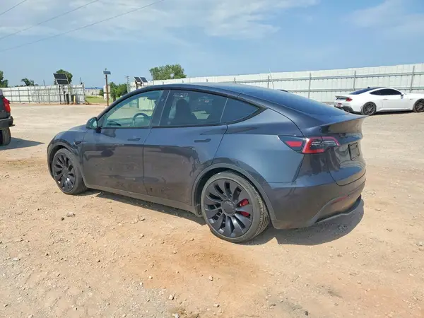 7SAYGDEF0RA289270 2024 TESLA MODEL Y - Image 2