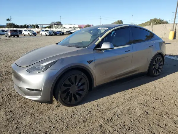 7SAYGDEF0RA292511 2024 TESLA MODEL Y - Image 1