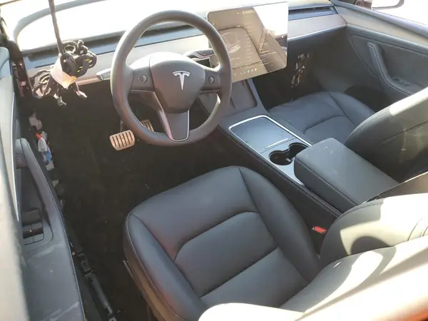7SAYGDEF0RA292511 2024 TESLA MODEL Y - Image 8