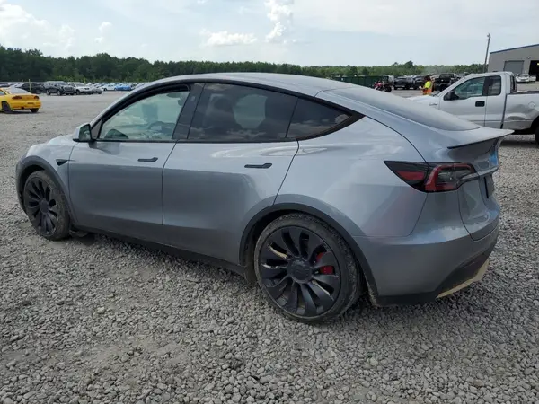 7SAYGDEF0RA293044 2024 TESLA MODEL Y - Image 2