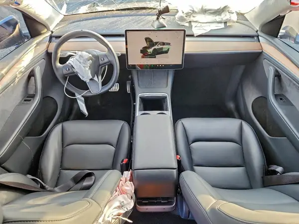 7SAYGDEF0RA306200 2024 TESLA MODEL Y - Image 8