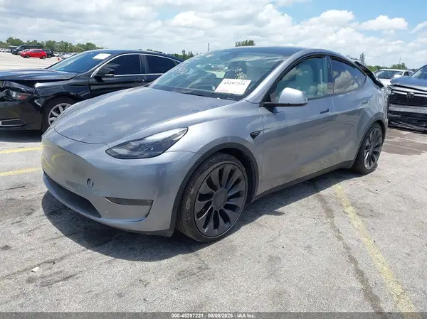 7SAYGDEF0RA306441 2024 TESLA MODEL Y - Image 2