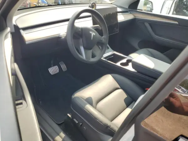 7SAYGDEF0RA312272 2024 TESLA MODEL Y - Image 8