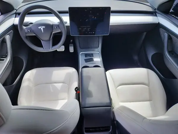7SAYGDEF0RF030944 2024 TESLA MODEL Y - Image 8