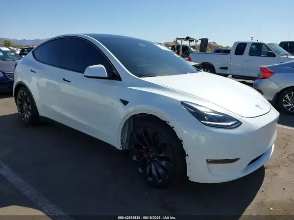 7SAYGDEF0RF032922 2024 TESLA MODEL Y - Image 1