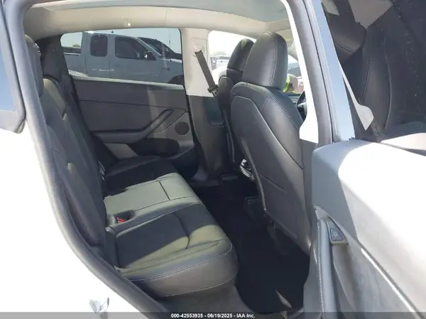 7SAYGDEF0RF032922 2024 TESLA MODEL Y - Image 8