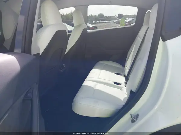 7SAYGDEF0RF046545 2024 TESLA MODEL Y - Image 8