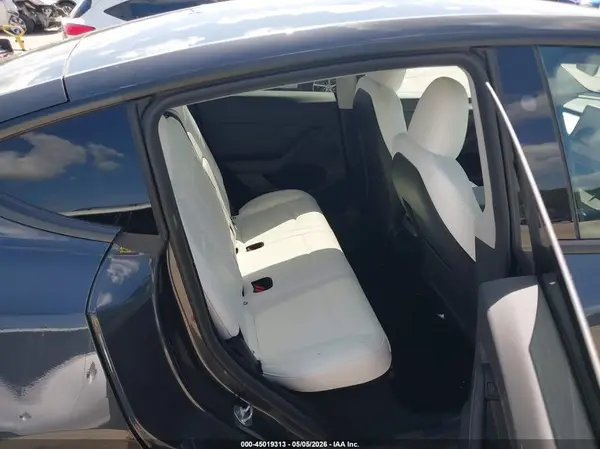 7SAYGDEF0RF048733 2024 TESLA MODEL Y - Image 8