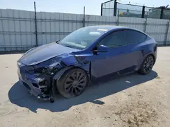 7SAYGDEF0RF049560 2024 TESLA MODEL Y