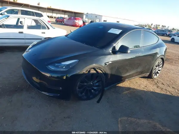 7SAYGDEF0RF053690 2024 TESLA MODEL Y - Image 2