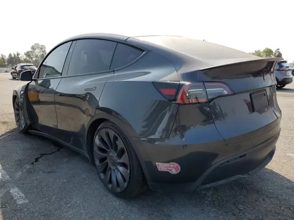 7SAYGDEF0RF059697 2024 TESLA MODEL Y - Image 2