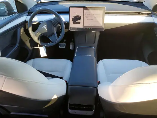 7SAYGDEF0RF078881 2024 TESLA MODEL Y - Image 8