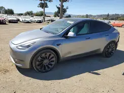 7SAYGDEF0RF128128 2024 TESLA MODEL Y