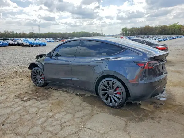 7SAYGDEF0SA346296 2025 TESLA MODEL Y - Image 2