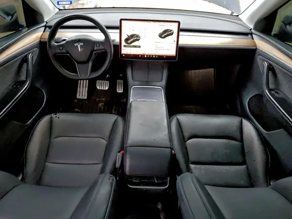 7SAYGDEF0SA374549 2025 TESLA MODEL Y - Image 8