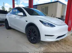 7SAYGDEF1NF312195 2022 TESLA MODEL Y